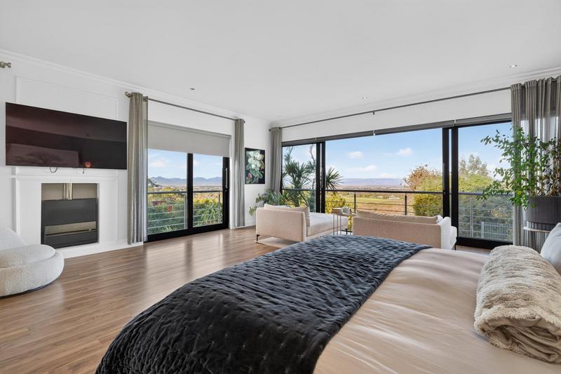 6 Bedroom Property for Sale in Constantia Upper Western Cape